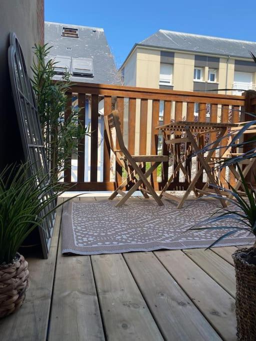 Studio Avec Terrasse A Deauville Luaran gambar